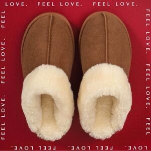 Rockdove Cozy Brown Slippers with Fur Lining. Size 11/12